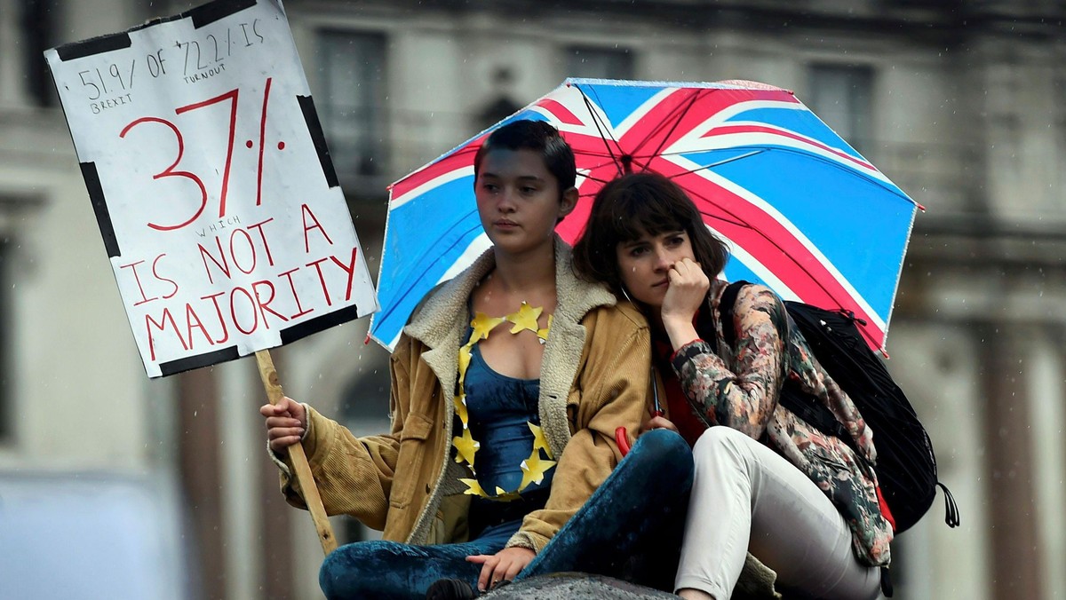 Demonstrators take part in a protest aimed at showing London's solidarity with the European Union fo