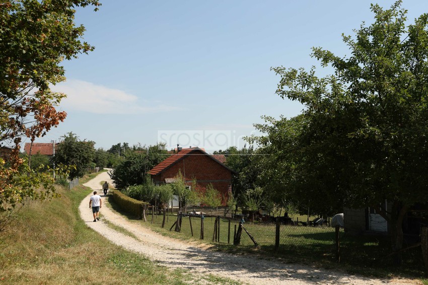 Prve slike sa mesta ubistva u Prnjavoru: Brat ubio brata 