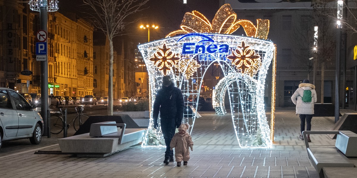 W Poznaniu pojawiło się ponad 1100 świątecznych iluminacji