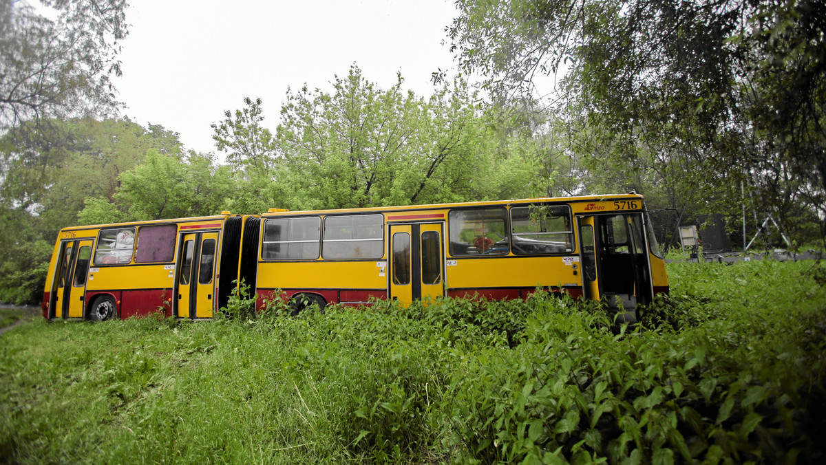 Wysoko podłogowe Ikarusy znikną z warszawskich ulic. Na przełomie lutego i marca stare autobusy zastąpią nowoczesne Solbusy.