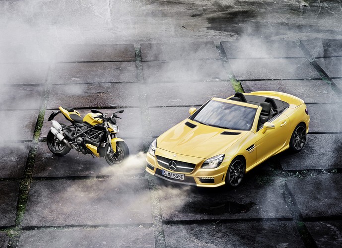 Mercedes SLK 55 AMG i Ducati Streetfighter 848
