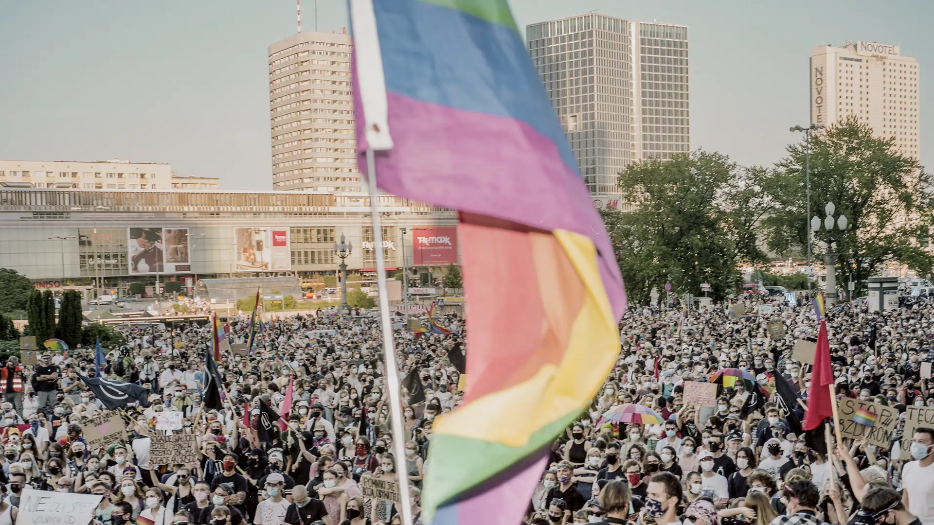 Jest nowy numer Gazety Strajkowej. Motywem przewodnim tęczowe protesty