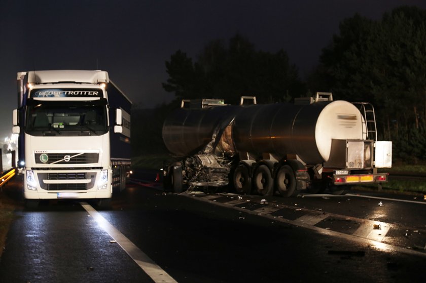 Wypadek pod Zieloną Górą. Zderzyły się dwie ciężarówki