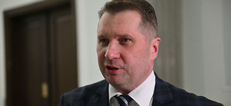 Czarnek: Nie podpisuje się pod słowami Muska