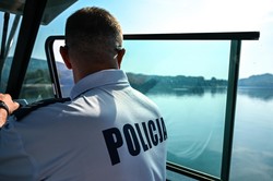 Wypadki na Jeziorze Solińskim. Policjant uratował cztery osoby