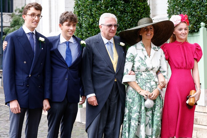 Princ Loran sa suprugom i decom