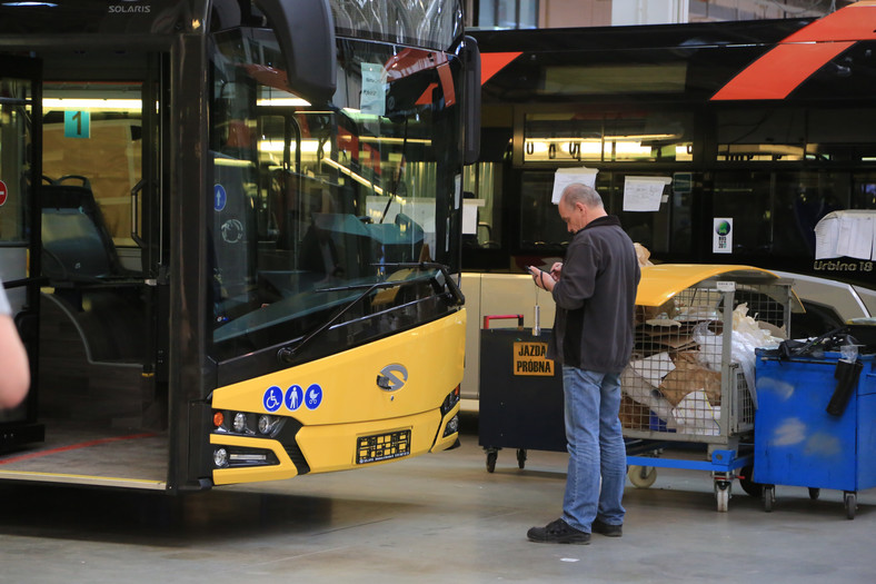 Fabryka Solarisa w Bolechowie: etapy produkcji autobusu miejskiego