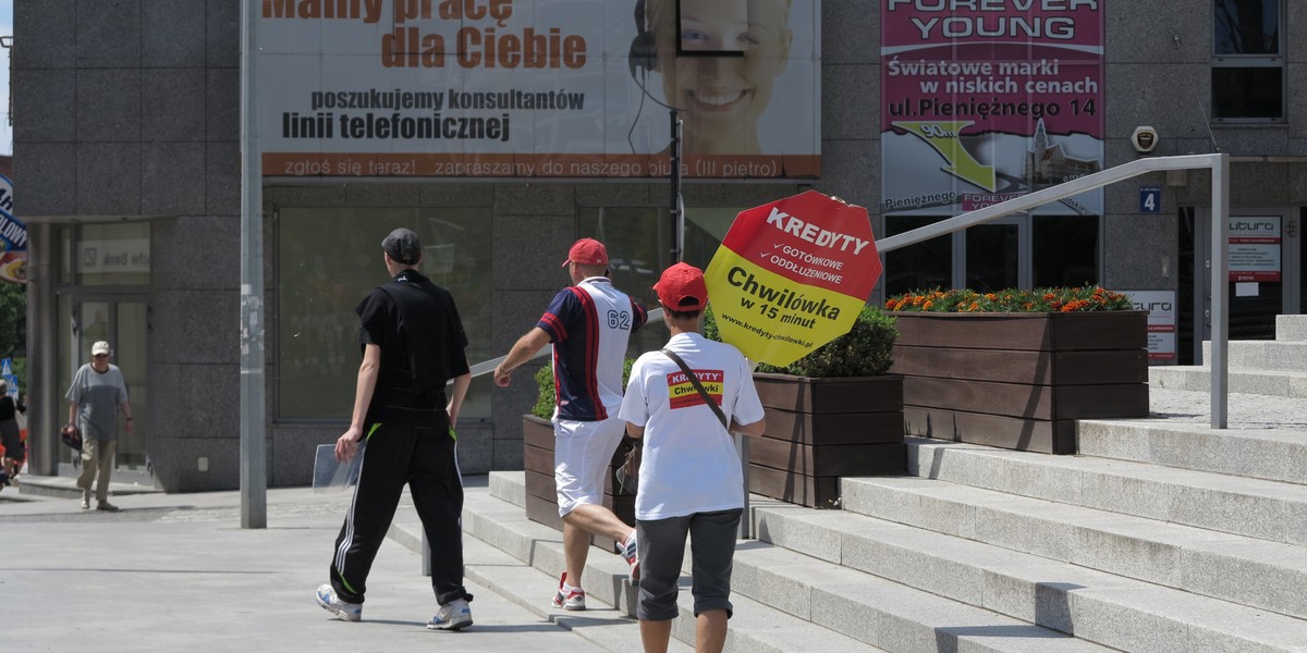 Polacy dużo pożyczek zaciągają przy okazji internetowych zakupów