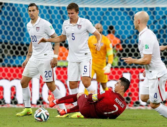 Ronaldo jak Lewandowski. W kadrze zawodzi. Portugalczycy siedzą na walizkach