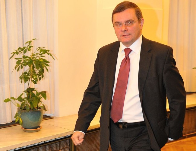 W Opus Dei działać ma Jerzy Polaczek, minister transportu w rządach Kazimierza Marcinkiewicza i Jerzego Buzka. Według 'Newsweeka', jest on supernumerariuszem