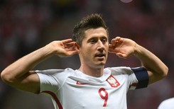 Lewandowski wyprzedził Latę. Do Lubańskiego brakuje mu już tylko dwóch goli
