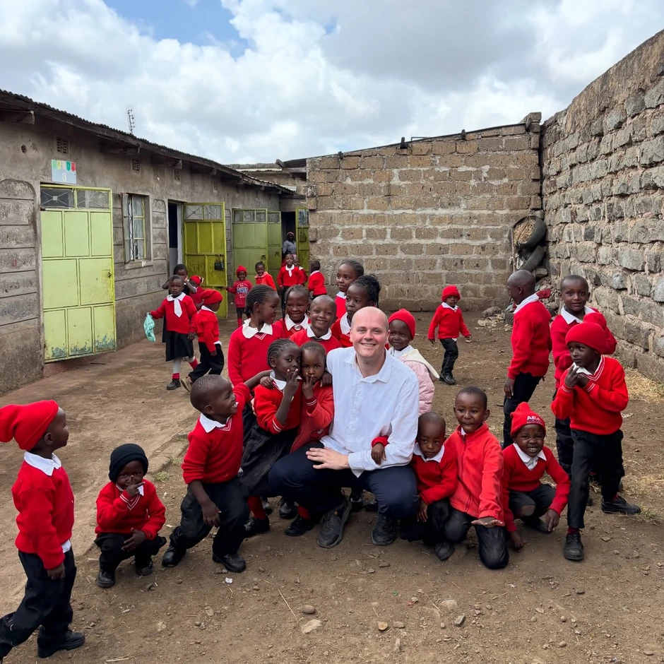 Zahvaljujući uplatama Vladimirovih prijatelja iz Srbije, obezbeđeno je dovoljno novca da cela škola ode na izlet