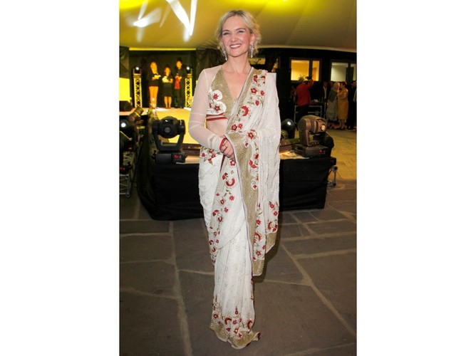 Najbardziej oryginalna z czterech 'imieninowych' kreacji Anny Kalaty.