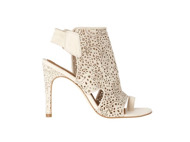 Obuwie z pełnej przepychu linii So Pretty od River Island. Kolekcja wiosna-lato 2011