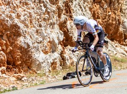 Niemiecki kolarz wystawił na aukcji medal olimpijski. Chce pomóc Ukrainie
