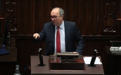 Czarzasty: Stuknijcie się w łeb i odwieście trzech sędziów