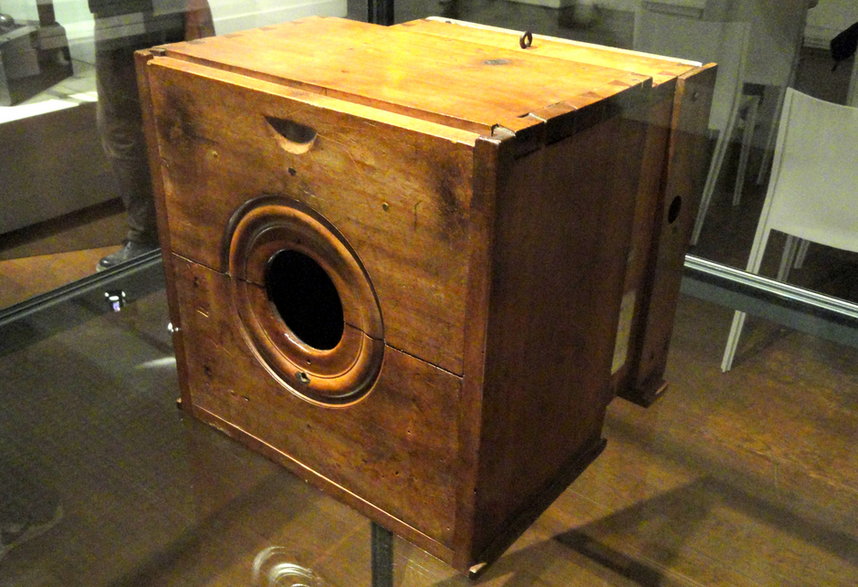 Camera obscura - aparat Josepha-Nicéphore'a Niépce'a z 1820-1830 r. 