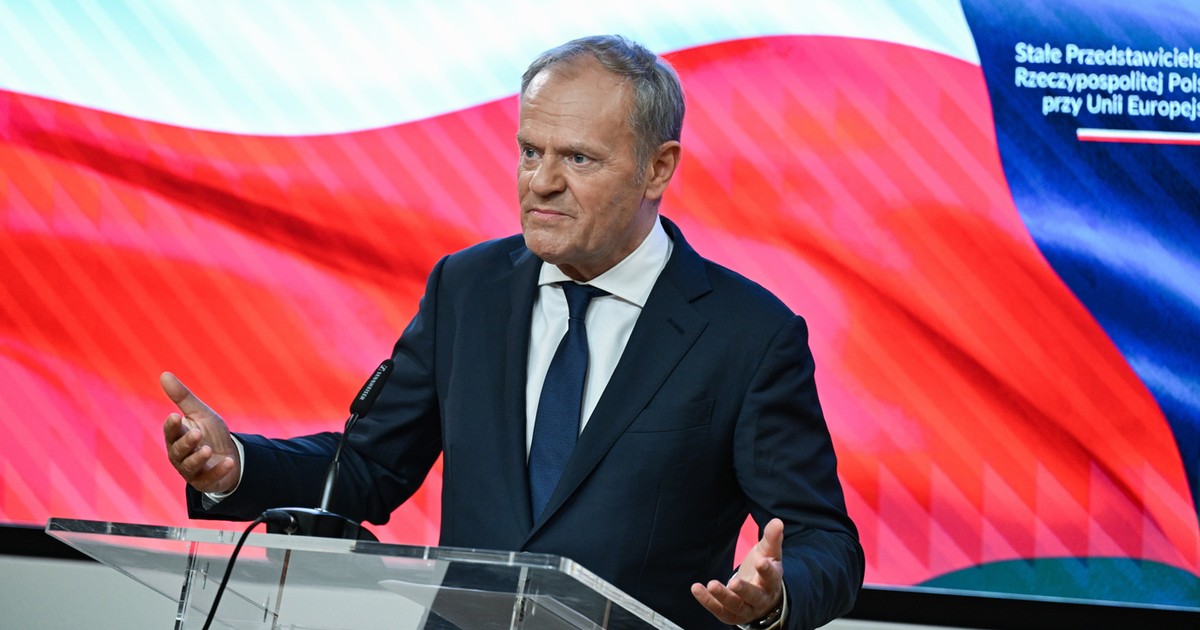 KO grunt pali się pod nogami, Donald Tusk zareagował z opóźnieniem. "Wszystko się zaczęło sypać"