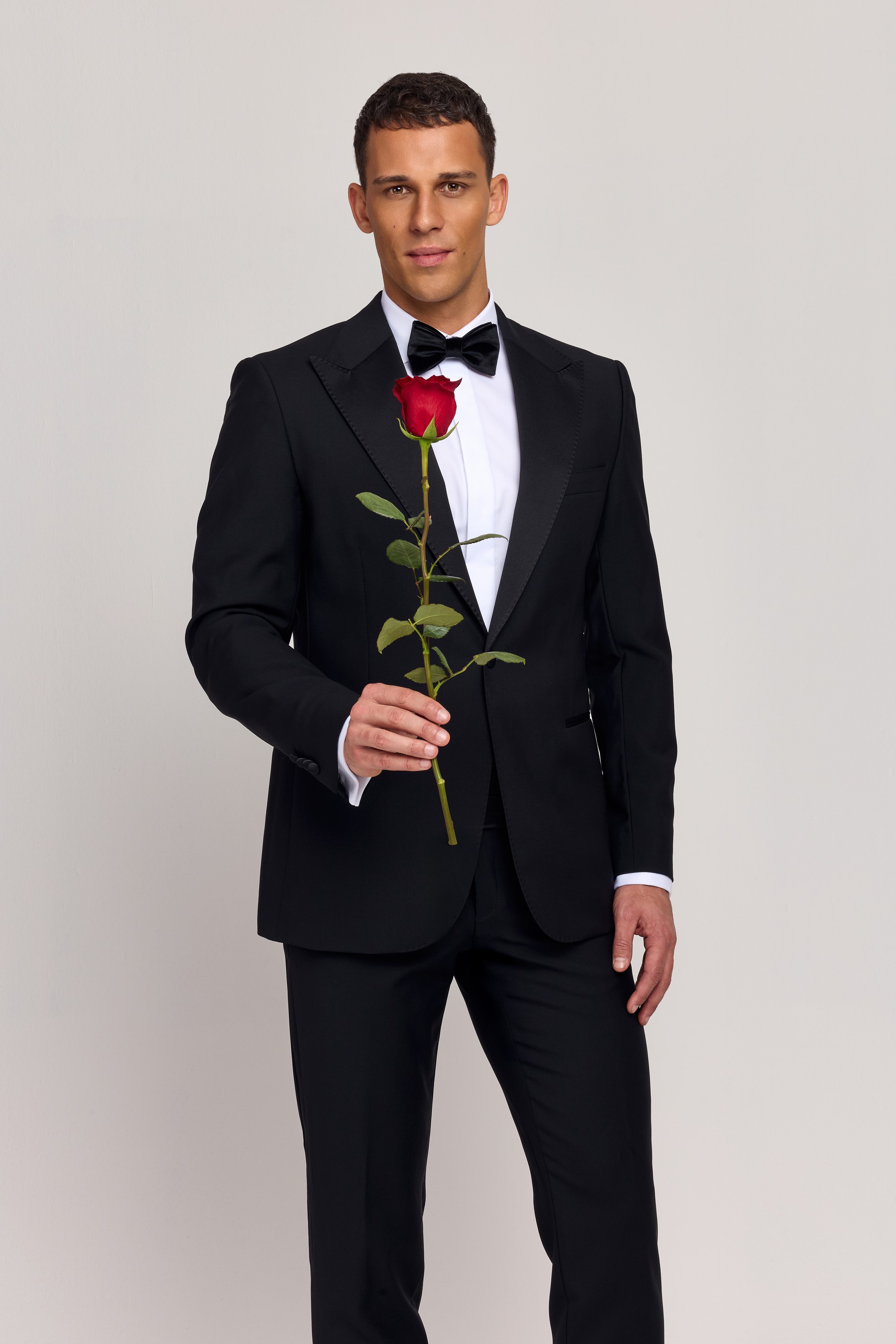 Ženíchom štvrtého ročníka šou Ruža pre nevestu sa stal Adrián Chabada.