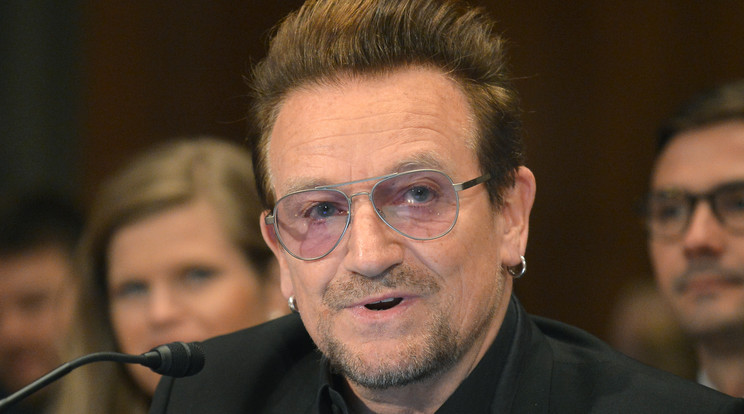 Bono "osztja az észt" / Fotó: AFP