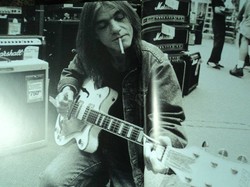 Nie żyje Malcolm Young - legenda rocka i założyciel AC/DC. Miał 64 lata