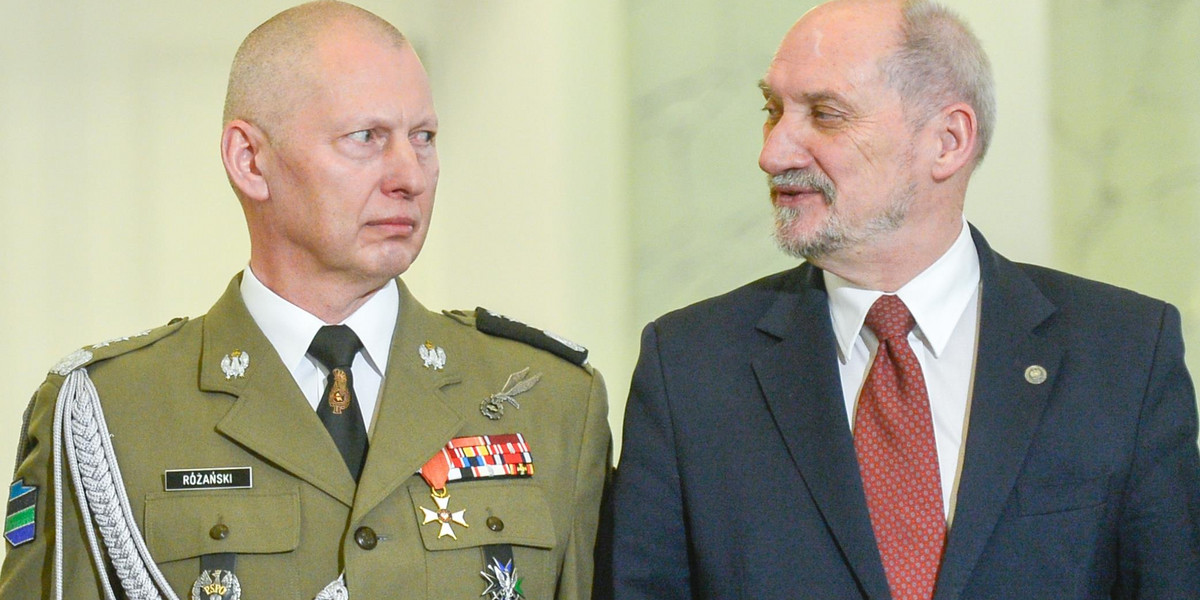 Generał brutalnie obnażył zapowiedzi Macierewicza o WOT. „Skończą tragicznie jak Powstańcy?”