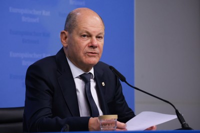 Scholz: Zapewniamy Ukrainie połowę pomocy z UE. Niech inne kraje zwiększą wsparcie