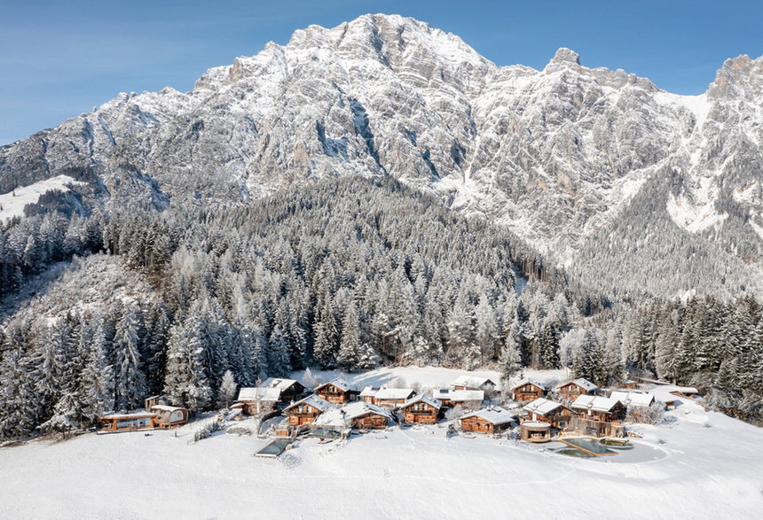 Dobre samopoczucie w surowej alpejskiej scenerii: ośrodek na Ziemi Salzburskiej