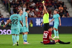 Robert Lewandowski zapewnił Barcelonie 3 punkty. Wywalczył karnego i zamienił go na gola [WIDEO]