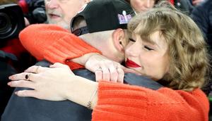 Taylor Swift wears a diamond tennis bracelet from Wove at the AFC Championship game.Rob Carr/Getty Images