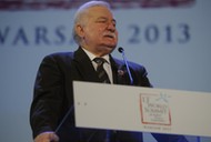 Lech Wałęsa Szczyt noblistów Warszawa