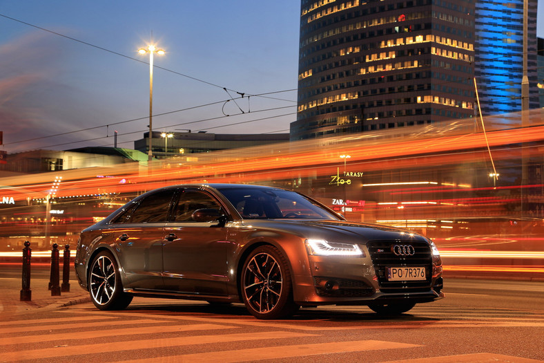 Audi S8 plus