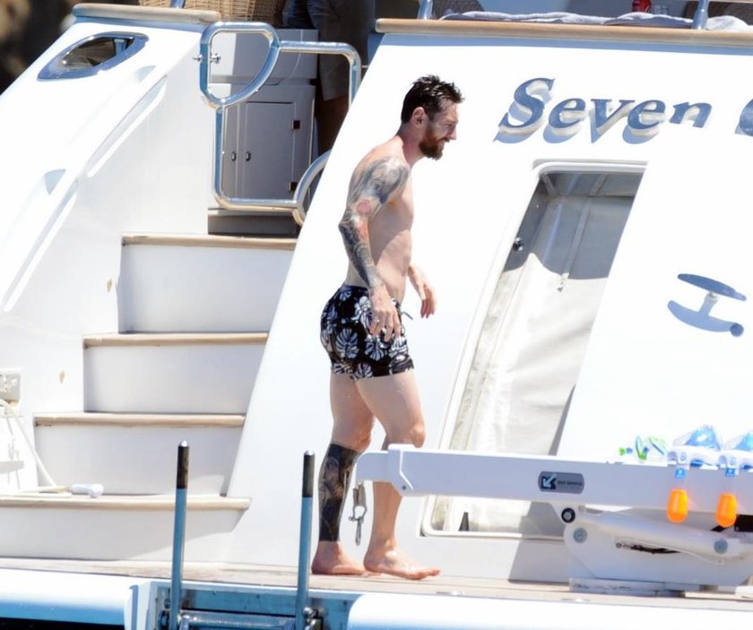 Lionel Messi urządził imprezę na Ibizie. Był Fabregas. Zobacz rachunek