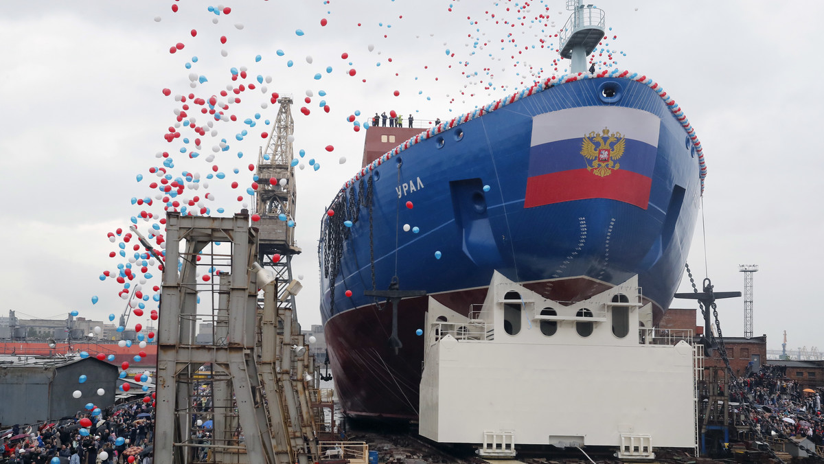 W stoczni Zakłady Bałtyckie w Petersburgu uroczyście zwodowano atomowy lodołamacz Ural. Jest to trzecia jednostka klasy Arktika, zaprojektowanej dla zapewnienia całorocznej żeglugi na Północnej Drodze Morskiej.