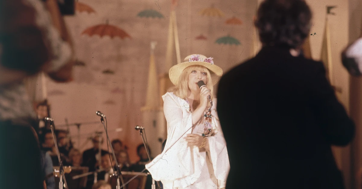 Ten sentymentalny QUIZ z hitów PRL to prawdziwe wyzwanie. Dokończysz słowa piosenki?