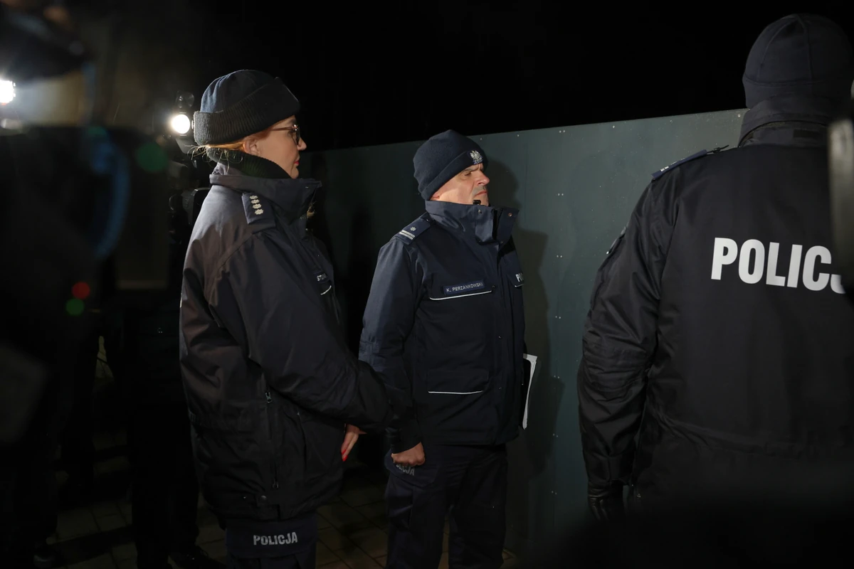Zbigniew Ziobro nie został zatrzymany. Policjantów nie wpuszczono na posesję