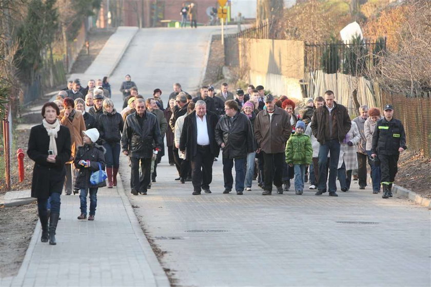 Zrobili drogę Kwaśniewskim