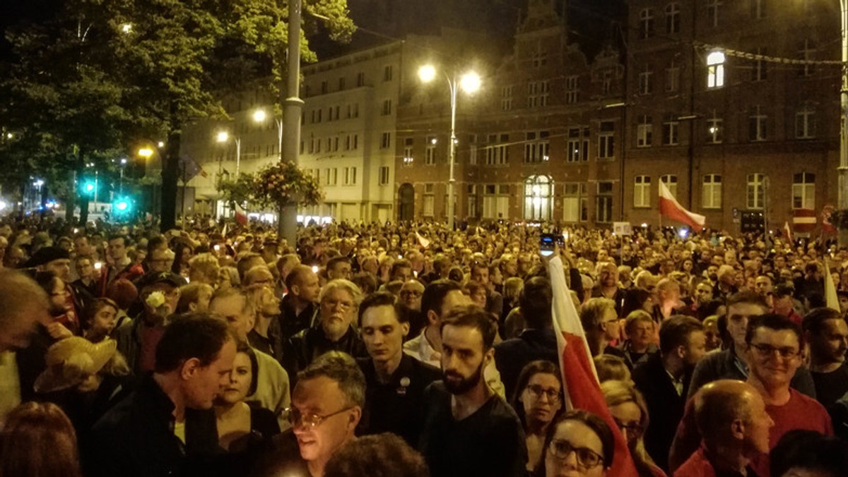 Protesty rozpoczną się dzisiaj w wielu miastach w Polsce. Jak się dowiedzieliśmy, na Pomorzu manifestacje odbędą się w Gdańsku, Gdyni, Wejherowie, Lęborku i Słupsku.