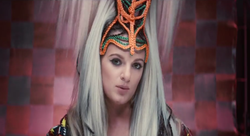 Sarsa zauroczona Wschodem. Zobacz inspirowany Orientem TELEDYSK "Bronię się"