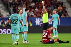 Robert Lewandowski zapewnił Barcelonie 3 punkty. Wywalczył karnego i zamienił go na gola [WIDEO]