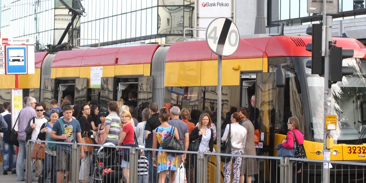 tłok w tramwaju