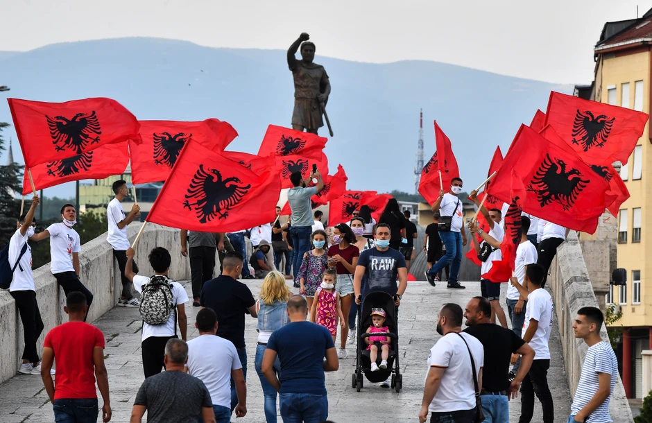 Pristalice Alijanse za Albance 