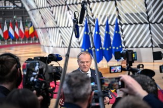 Tusk nie wierzy w wycofanie przez USA wsparcia wywiadowczego dla Ukrainy