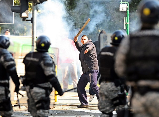 Zadyma podczas marszu równości