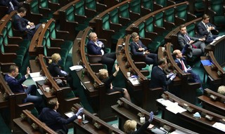 Tarcza antykryzysowa. Sejm uchwalił specustawę o wsparciu dla firm