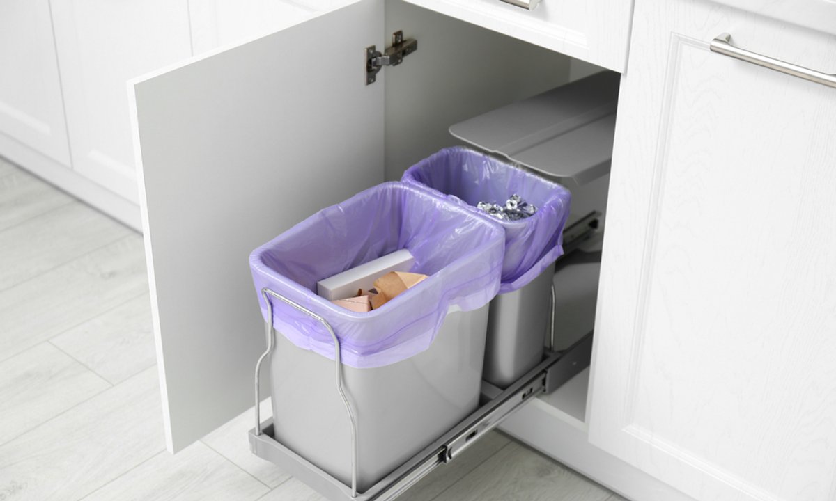 Fioletowe worki na odpady już od października. Jaki rodzaj śmieci do nich trafi?