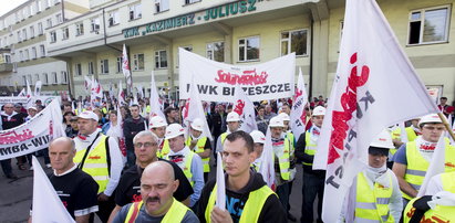 Górnicy walczą o odprawy