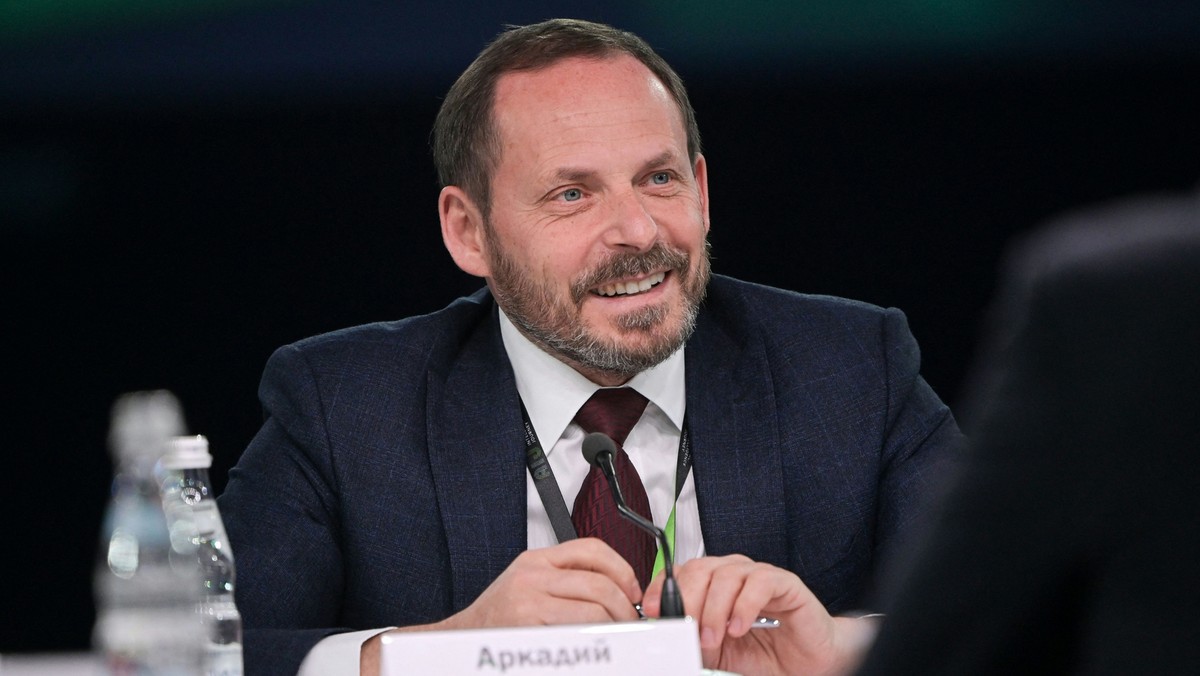 Putin 'życzył mu zdrowia' po krytyce wojny; Arkadij Wołoż zatrudnił ochroniarzy [Źródło: The Moscow Times]
