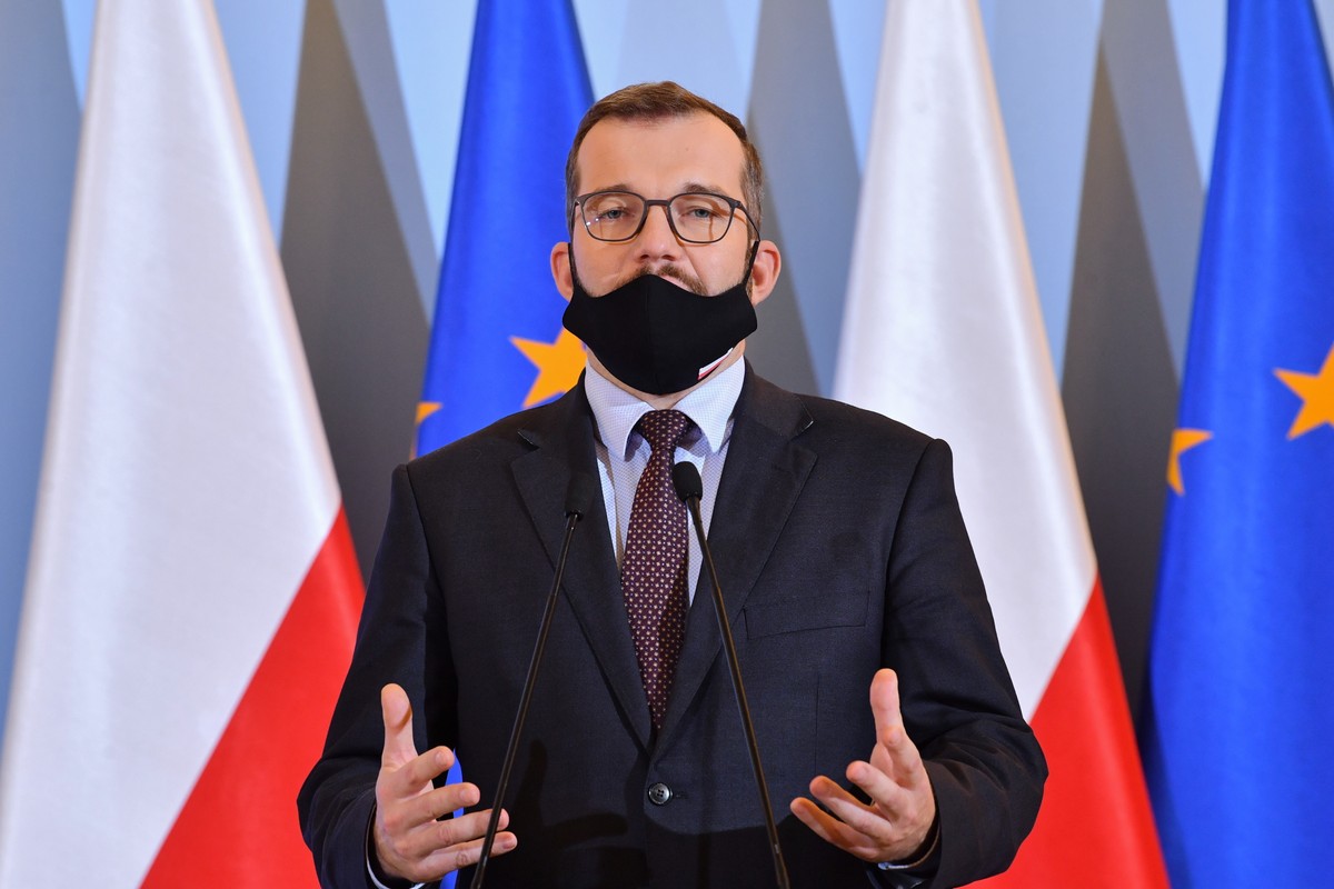 Minister rolnictwa i rozwoju wsi Grzegorz Puda