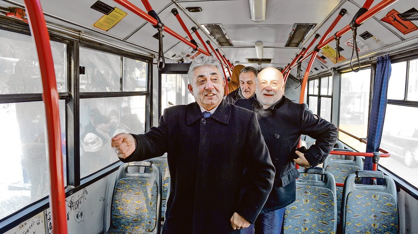 Simonović je prema Jovanovićevim tvrdnjama pretio i ureniku "Žig info-a"